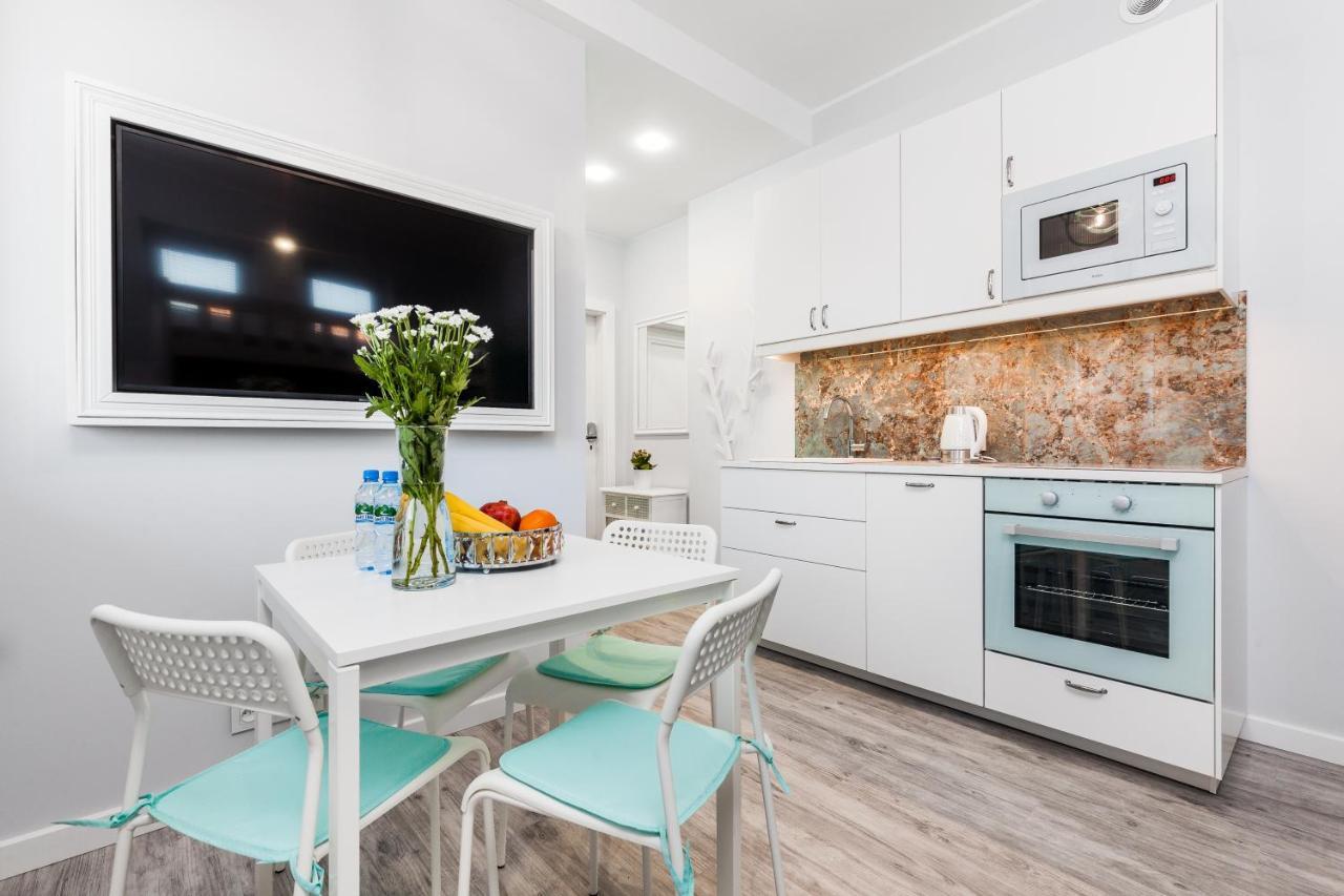 Apartamenty Swietojanskie กดิเนีย ภายนอก รูปภาพ